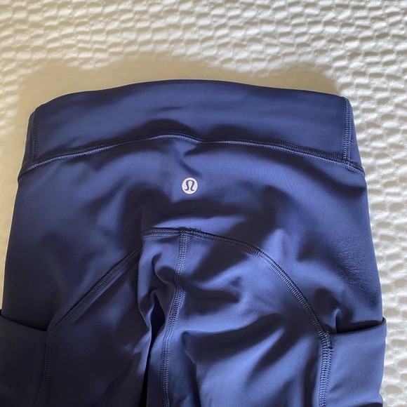 Lululemon Power Thru leggings - Picture 3 of 6
